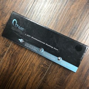 Me Makeover Essentials 1.25” Professional Iron